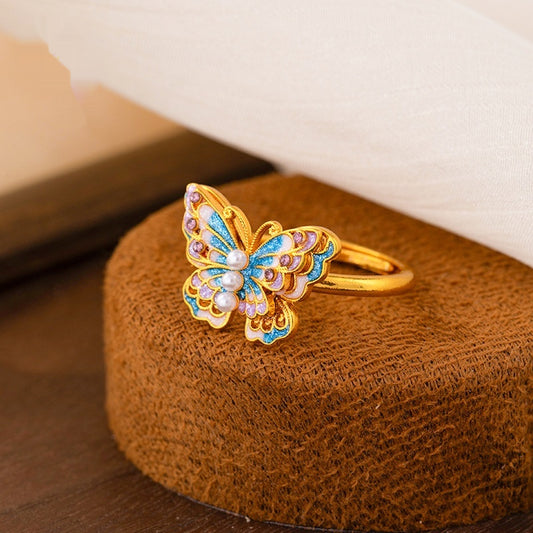 Butterfly Bloom — Sand-Gold Enamel Gradient Pearl Ring