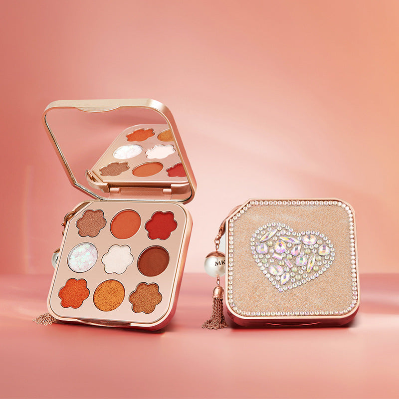 Starry-Eyed Stunner — 9-Color Matte & Shimmer Palette