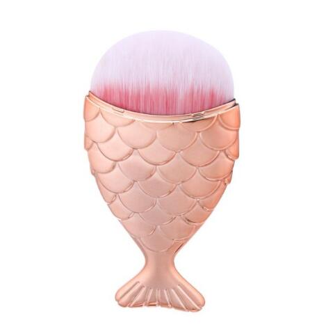 Diamond Dazzle — 1pc Fish Shape Makeup Brush