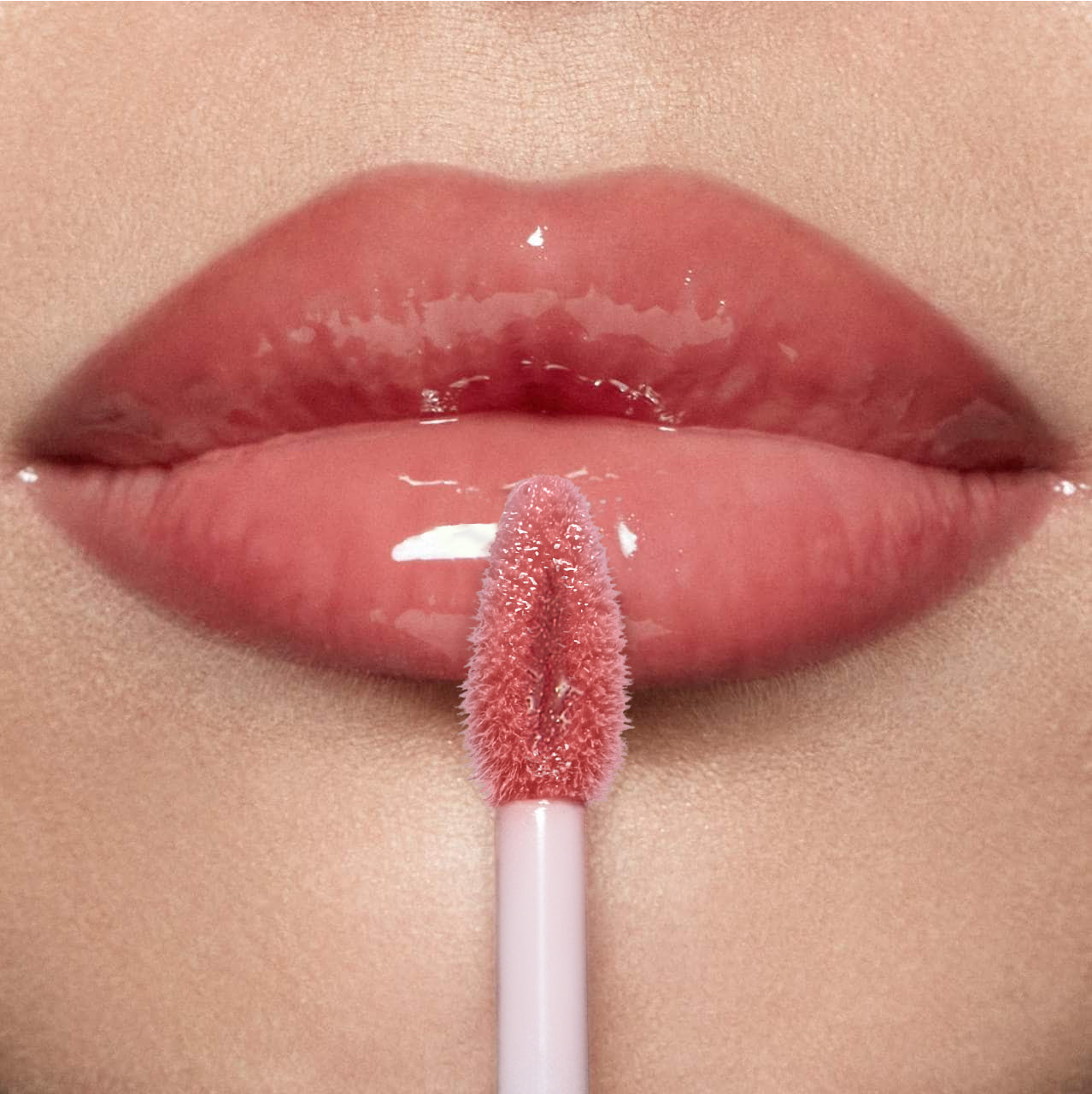 Smooth Operator — Hyaluronic Acid Lip Gloss