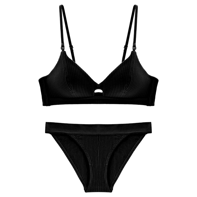 French Finesse — Triangle Cup Bra & Panty Set