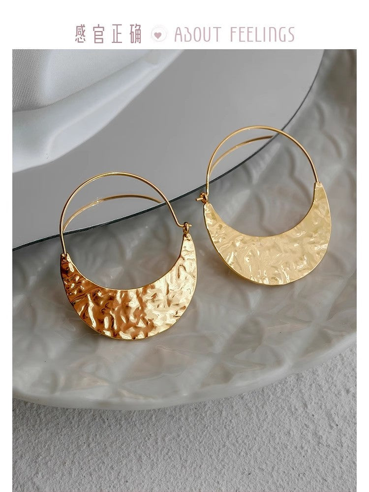 Fan-tastic Flare — 18K Gold-Plated Fan-Shaped Earrings for Women