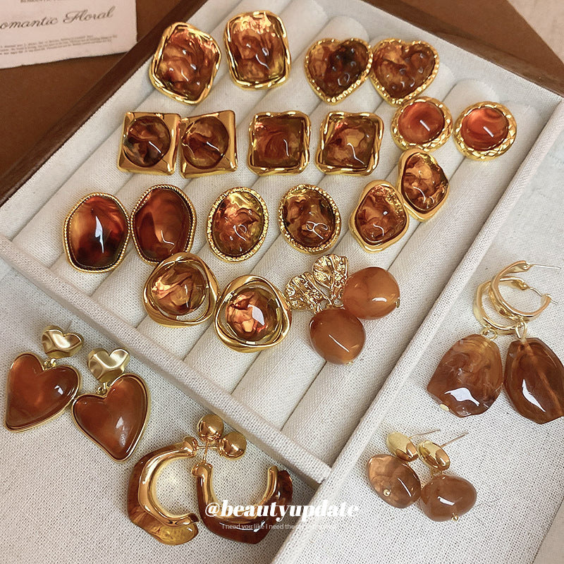 Heartfelt Art — Irregular Resin Heart Stud Earrings