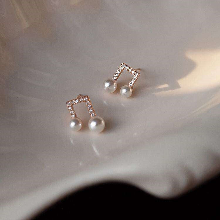 Melody of Pearls — Movement Notes Pearl Earrings for Women