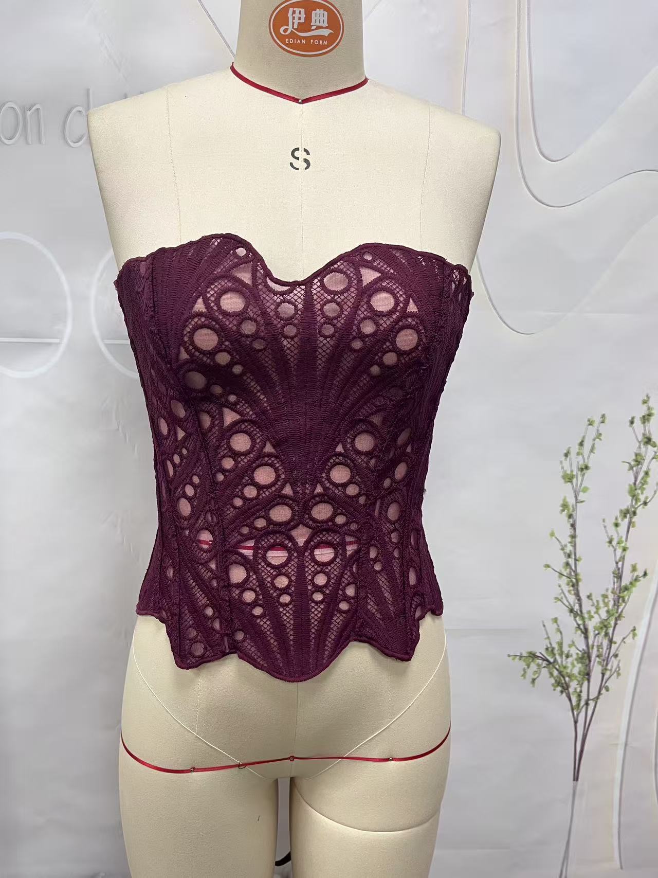Corset-tial — Irregular Lace Fishbone Mesh Corset Top