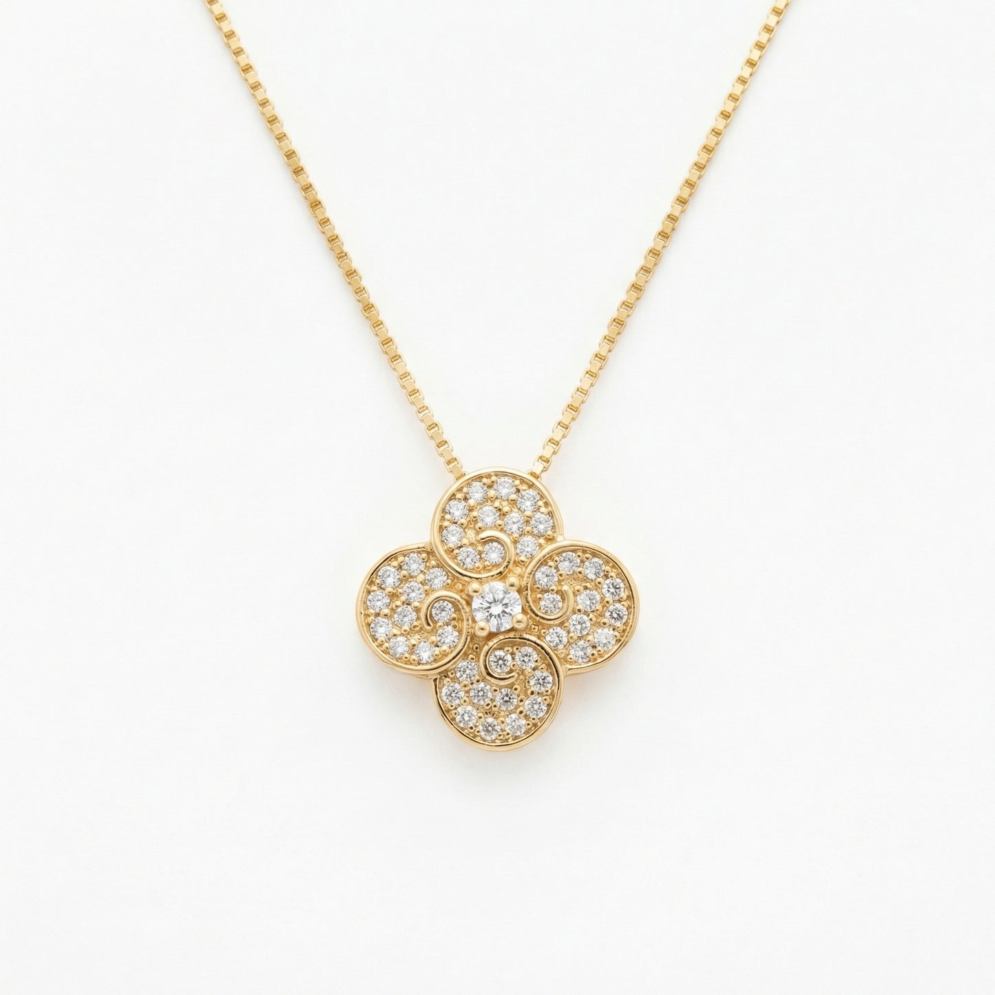 Clover & Out — Scrolled Diamond Clover Pendant, 925 SS