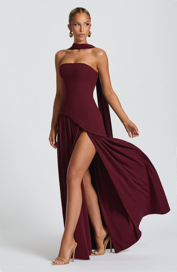 Maxi-mum Style — Flowy Bohemian Maxi Dress with Pockets