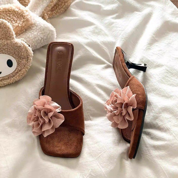 Florally Fabulous — Vintage Floral One-Strap Heel Slides