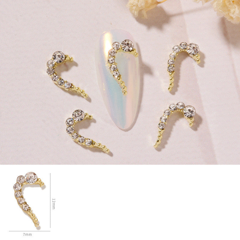 Heart's Desire — Alloy Love Heart Nail Art Jewelry, Rhinestone Piece