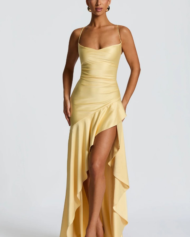 Barely There — Backless Waist-Cinching Dress