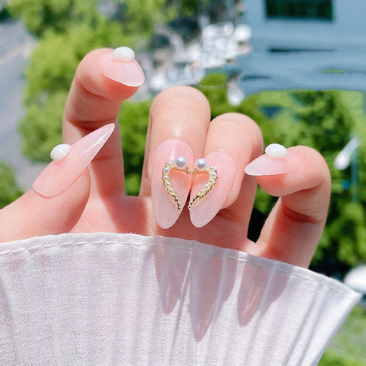 Heart's Desire — Alloy Love Heart Nail Art Jewelry, Rhinestone Piece