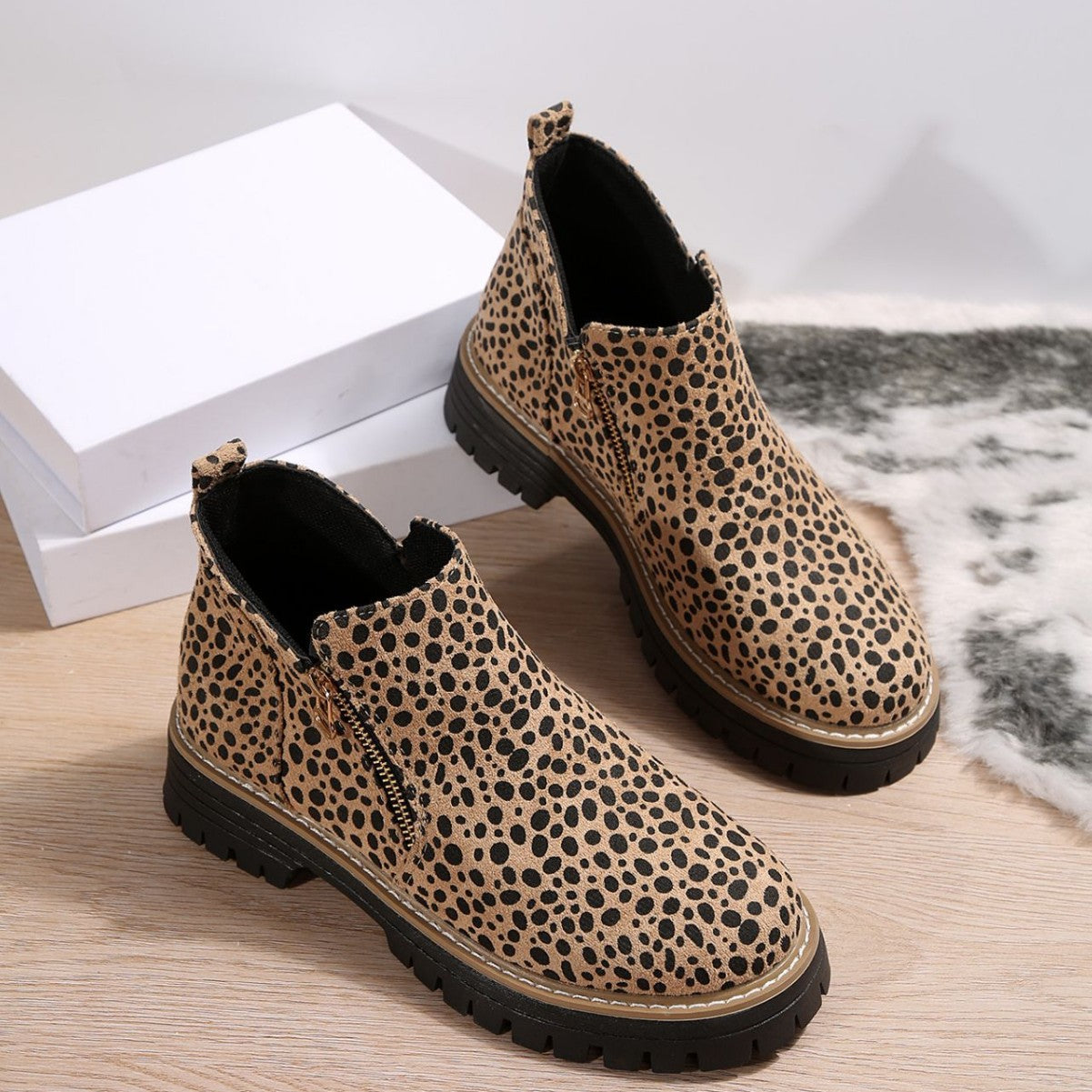 Leopard Luxe — Pointed-Toe Low-Top Fashion Boots
