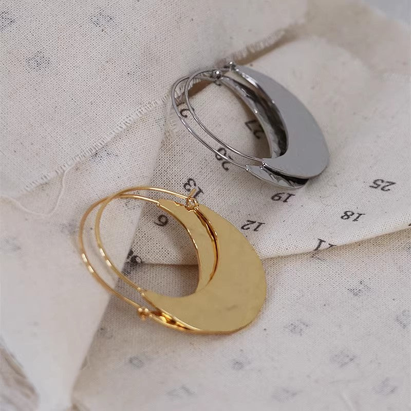 Fan-tastic Flare — 18K Gold-Plated Fan-Shaped Earrings for Women