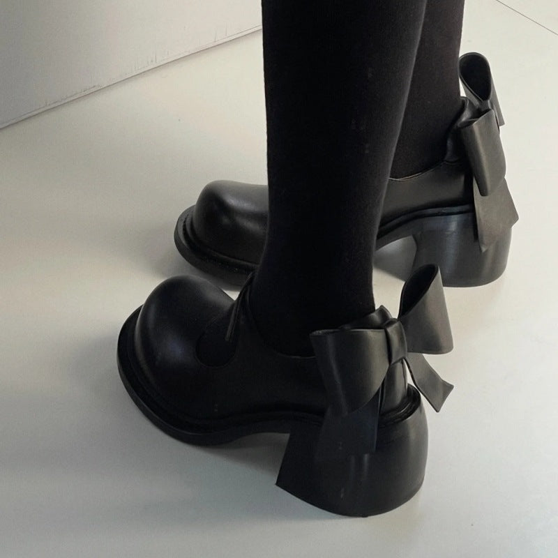 Pumps & Circumstance — Small Leather Bow Pumps