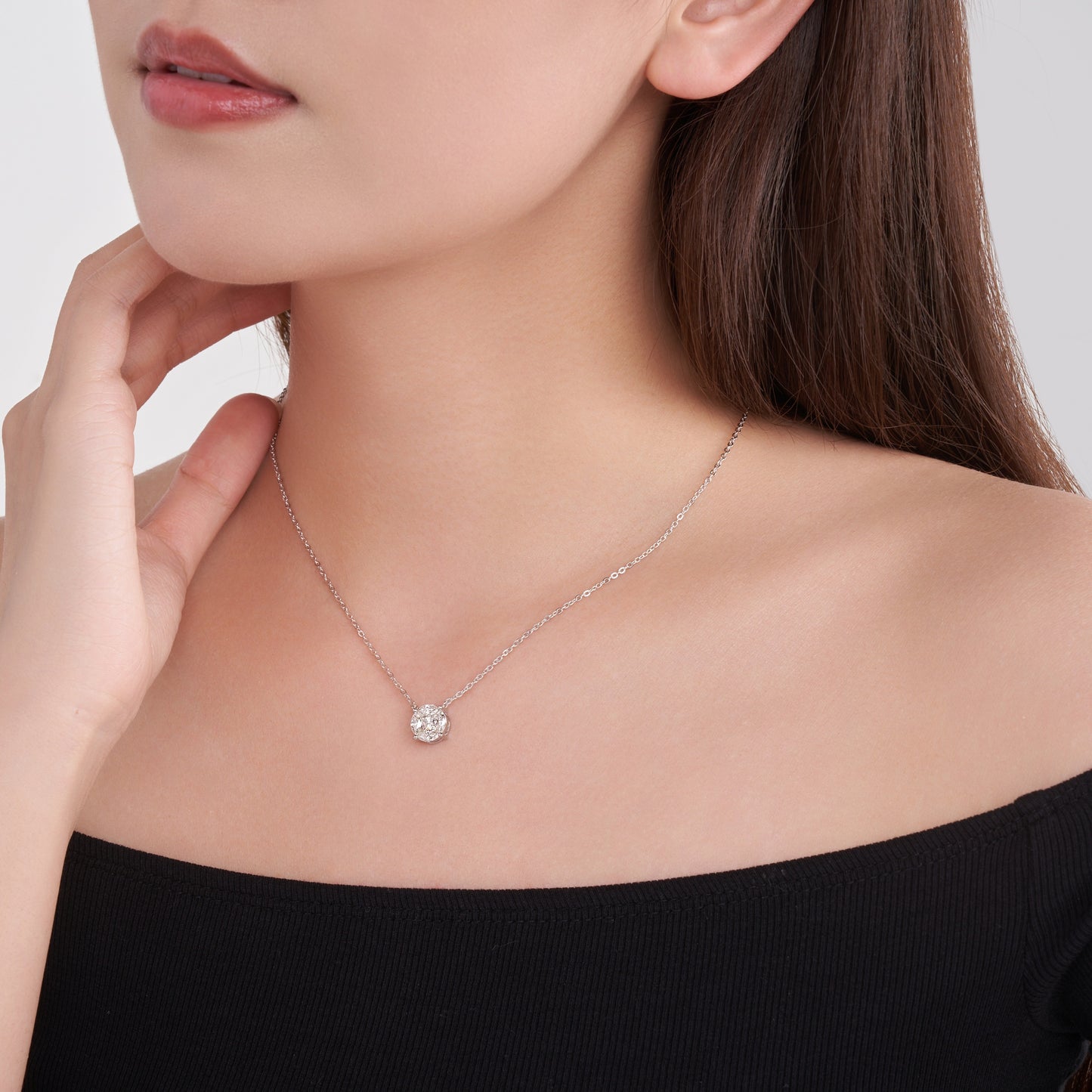 Moissanite Marvel — S925 Platinum Plated Moissanite Pendant