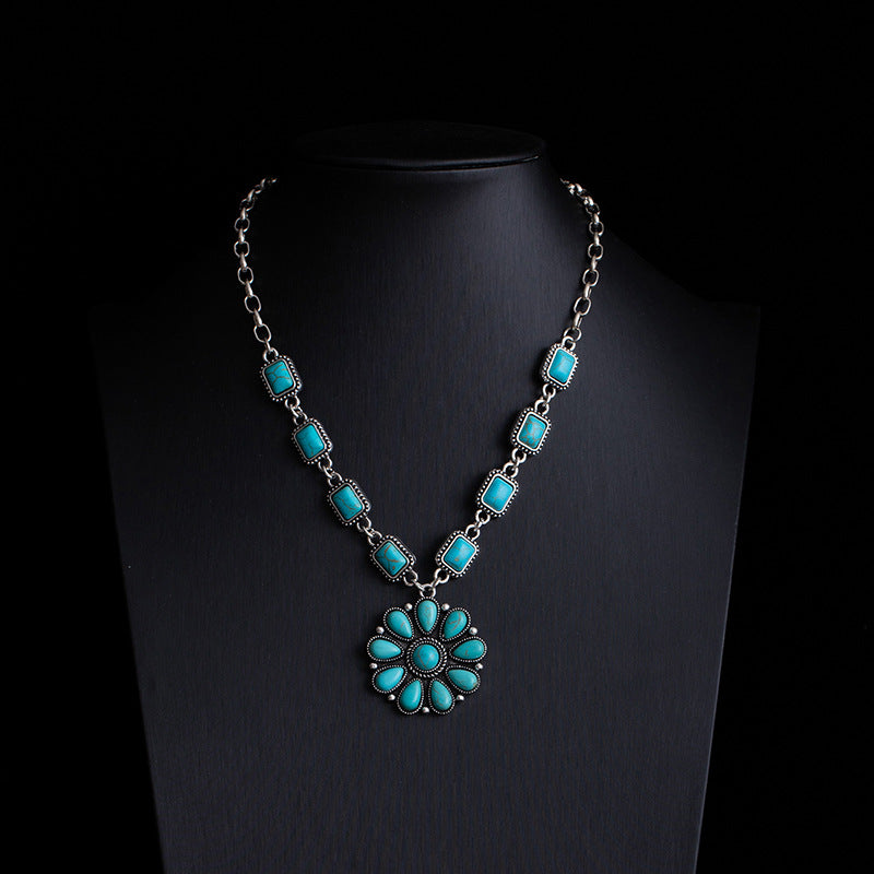 Turquoise Trails — Retro Ethnic Style Necklace