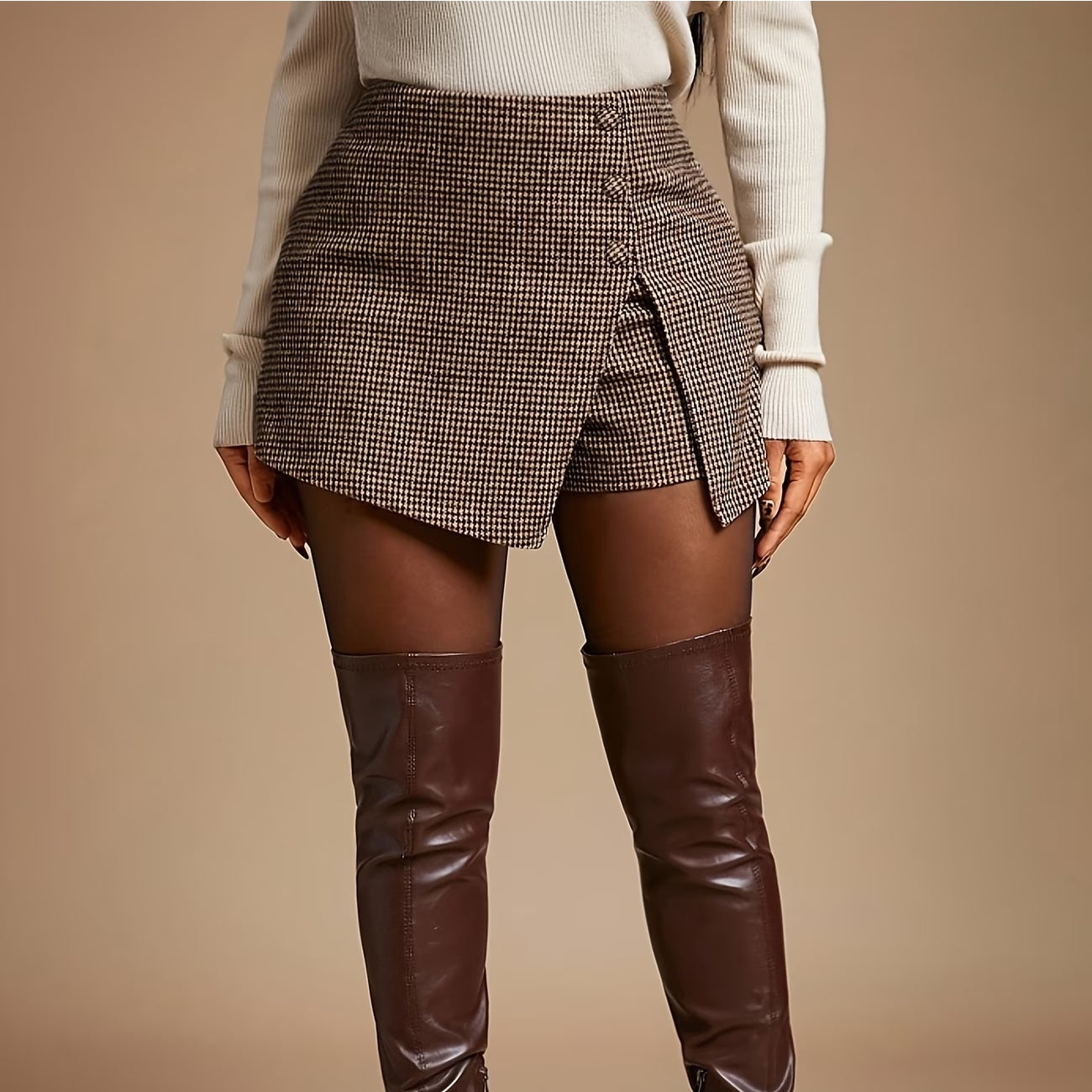 Skort-cut Style — Chic Short Skirt with Built-in Shorts