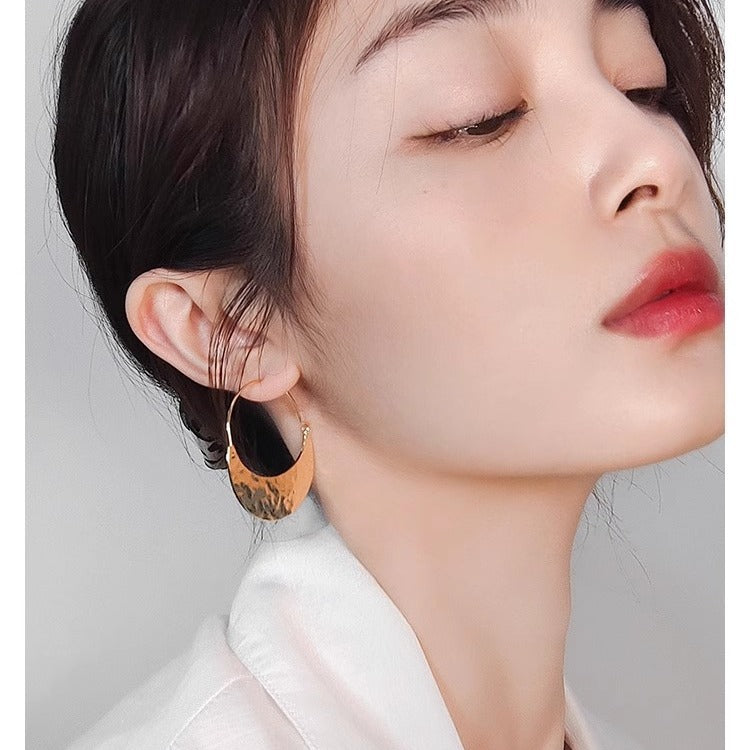 Fan-tastic Flare — 18K Gold-Plated Fan-Shaped Earrings for Women