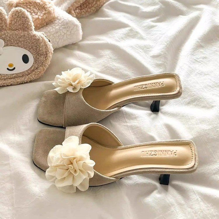 Florally Fabulous — Vintage Floral One-Strap Heel Slides