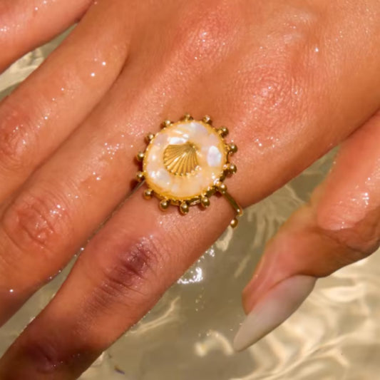 Shell Yeah — Waterproof 18K Gold-Plated Shell & Starfish Ring