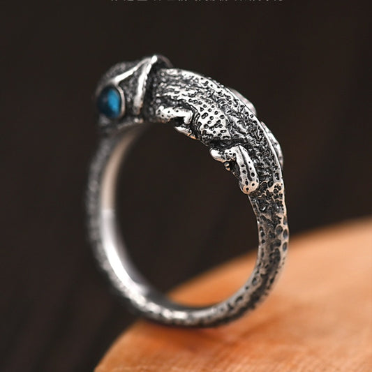 Chameleon Charm — Retro Thai Silver Chameleon Ring